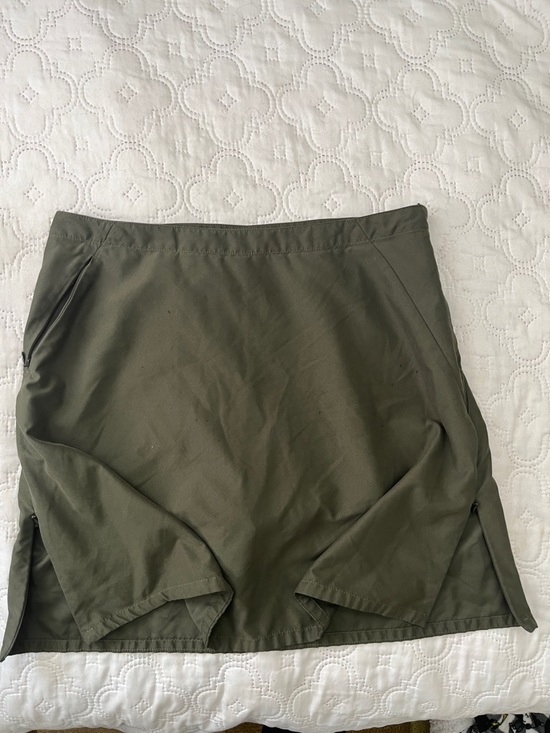 Patagonia Duway Skirt Size 8 Olive Green Hiking Skort DWR Finish - Picture 8 of 15